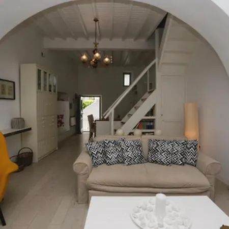 Villa Sensation Three Level In